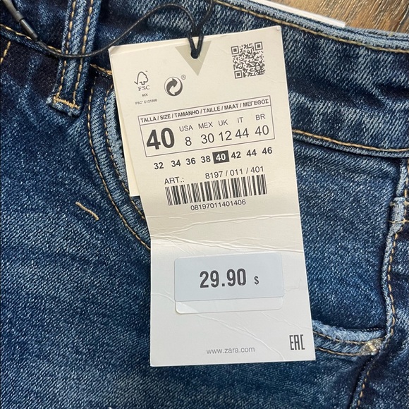 Zara Denim Cheeky/HI-RISE Shorts - Picture 5 of 6